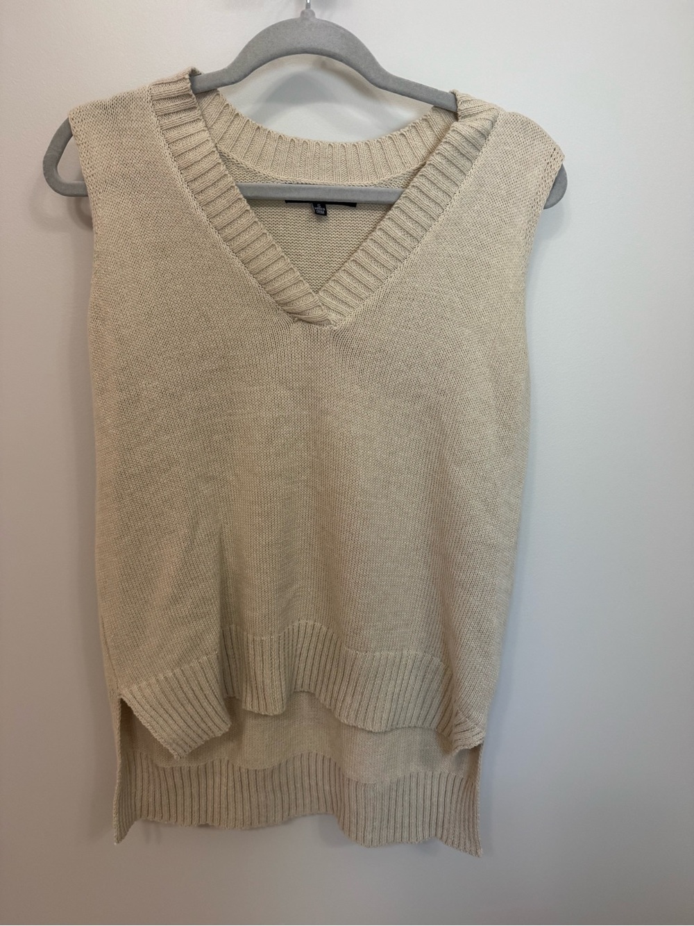 Gibsonlook Women's Cream V-Neck Knit Sweater Vest
